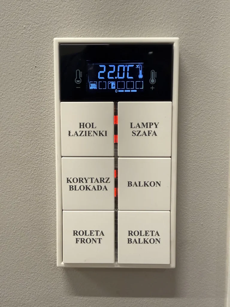 Panel sterujący KNX Jung z wyświetlaczem temperatury – Bytom