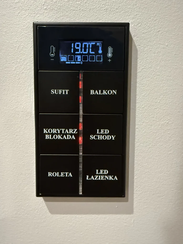 Panel sterujący KNX Jung ze sterowaniem ogrzewaniem – Bytom