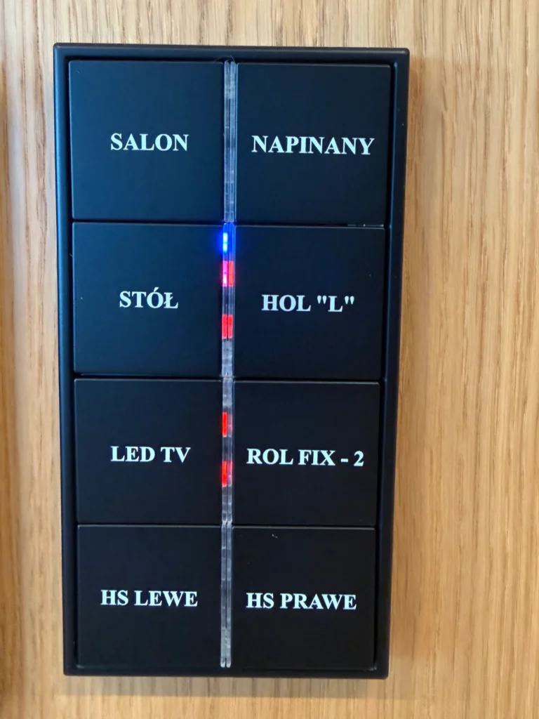 Panel sterujący KNX Jung do sterowania oświetleniem i roletami – Bytom
