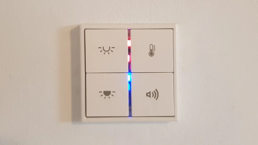 Panel KNX Jung do sterowania oświetleniem i multiroom – Mikołów