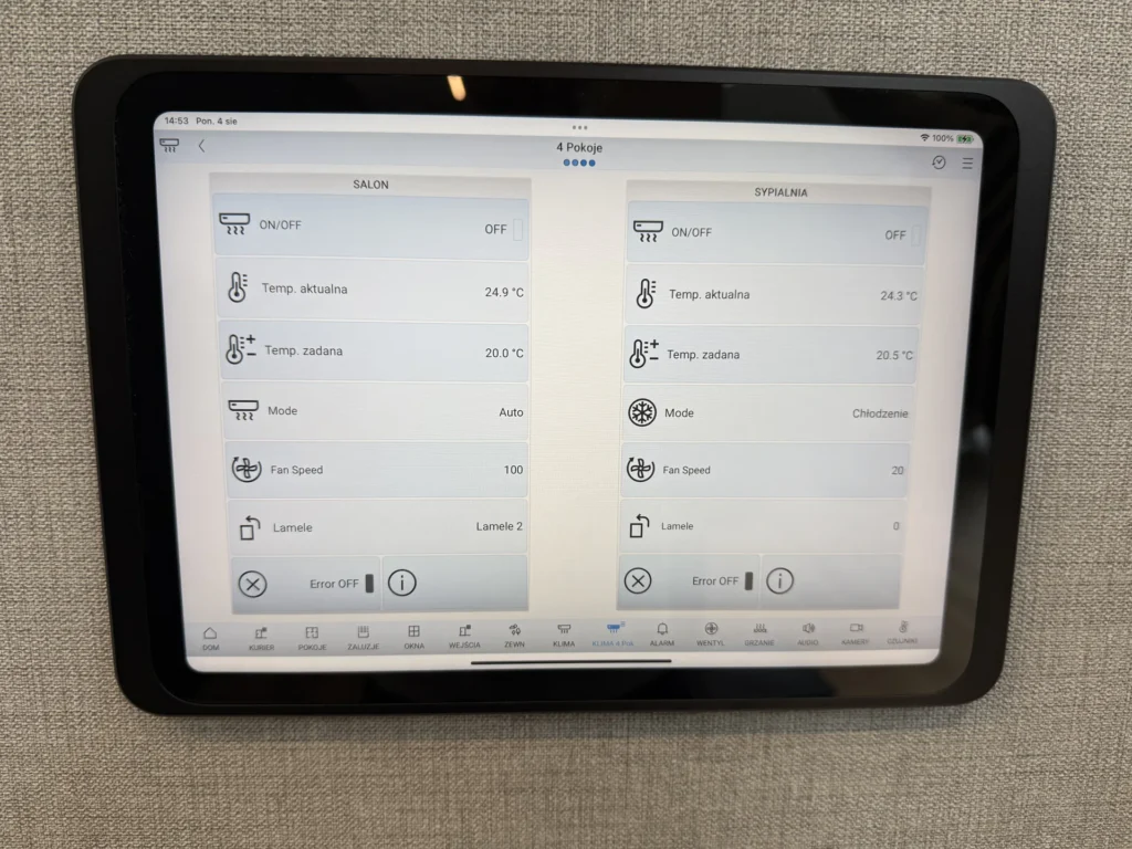 Tablet z wizualizacją sterowania klimatyzacją w systemie KNX
